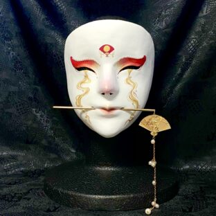 簪咥え人面 扇滋